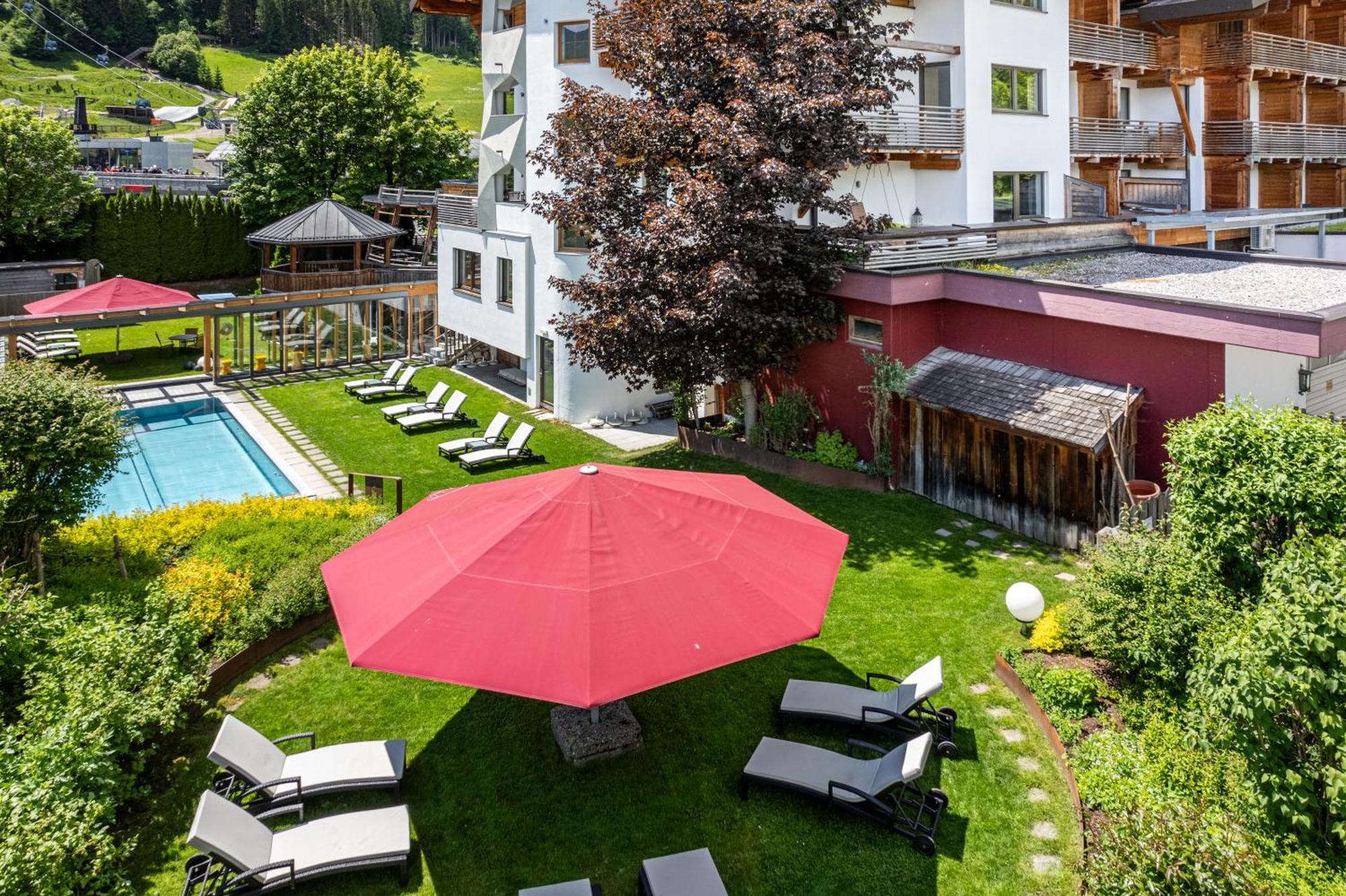Hotel Salzburger Hof Леоганг Екстер'єр фото